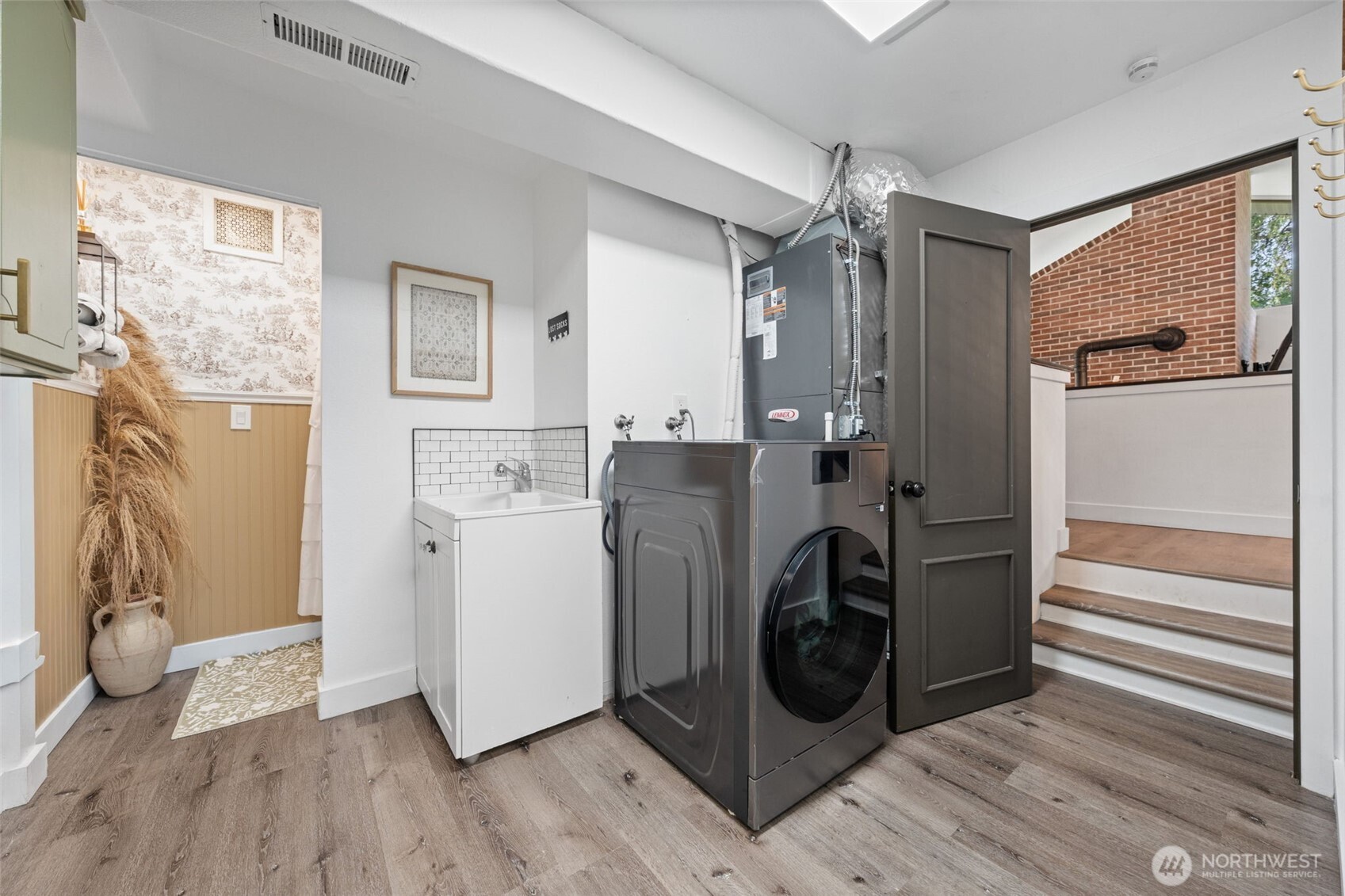 284 S 2nd Street , Buckley, WA 98321