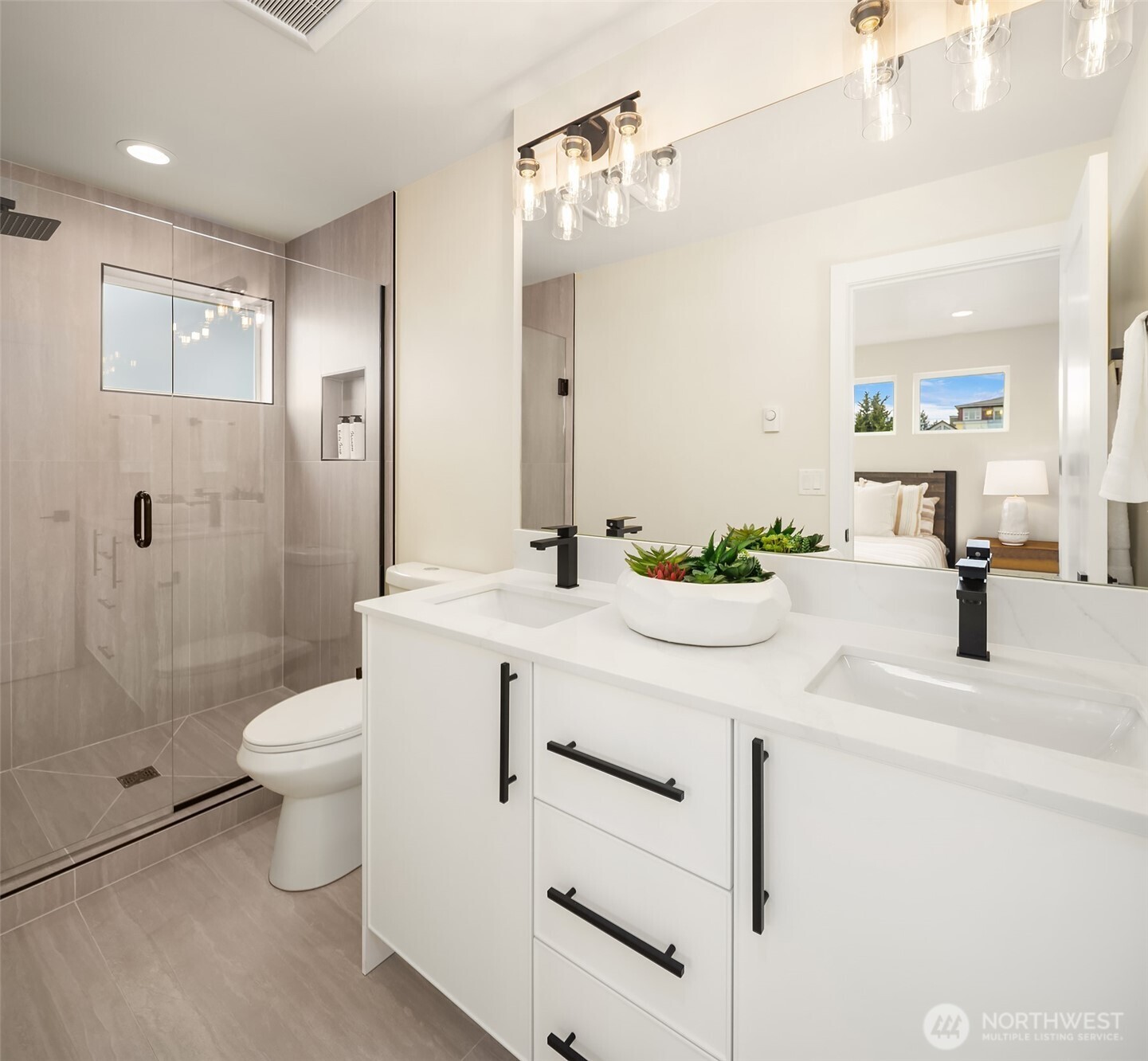 319 NW 87th Street #B, Seattle, WA 98117