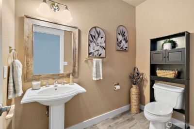 18714 McGhee Drive E, Bonney Lake, WA 98391 - Photo 14