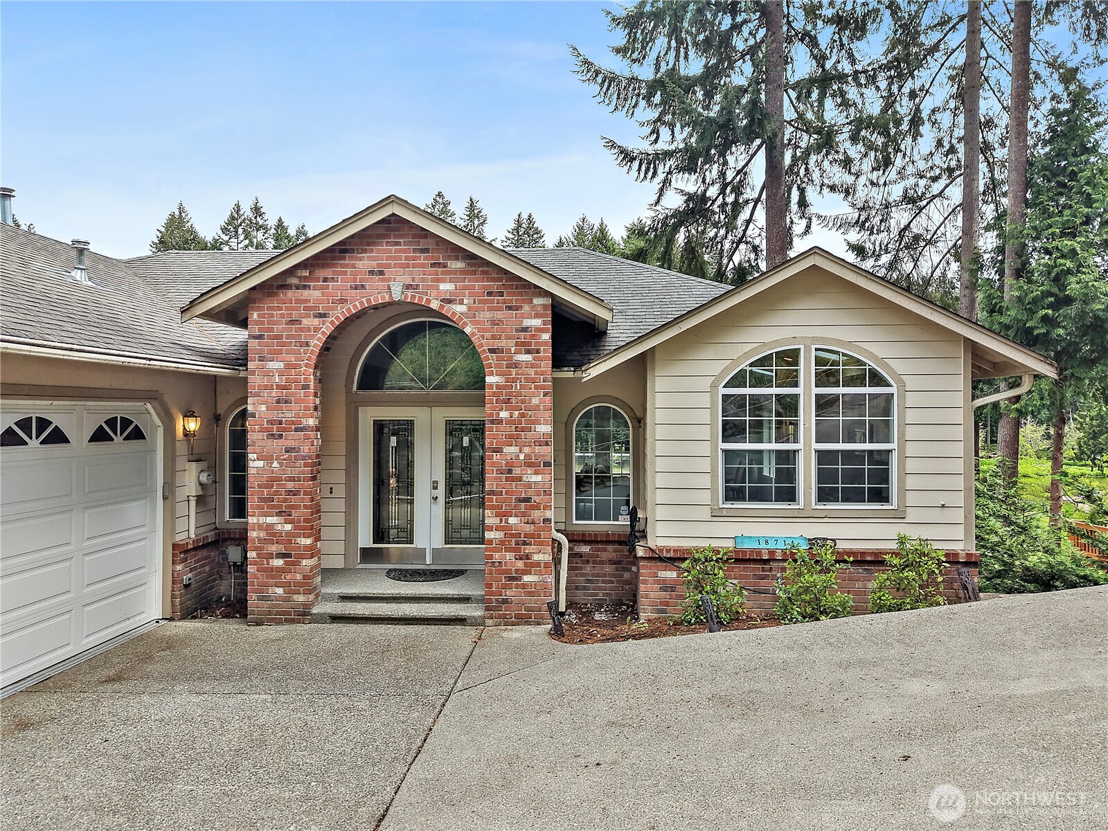 18714 McGhee Drive E, Bonney Lake, WA 98391