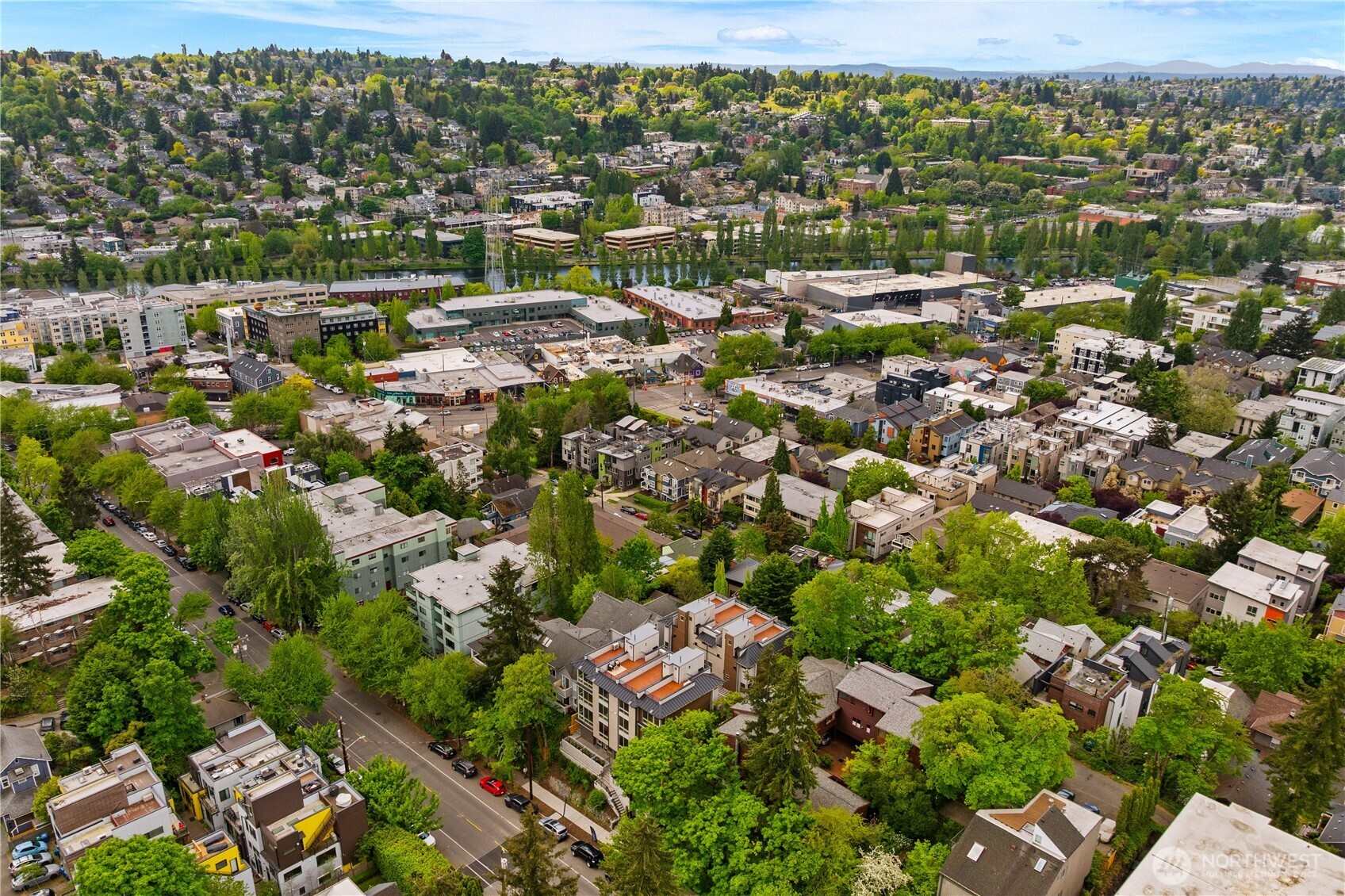 3817 C Fremont Avenue N, Seattle, WA 98103