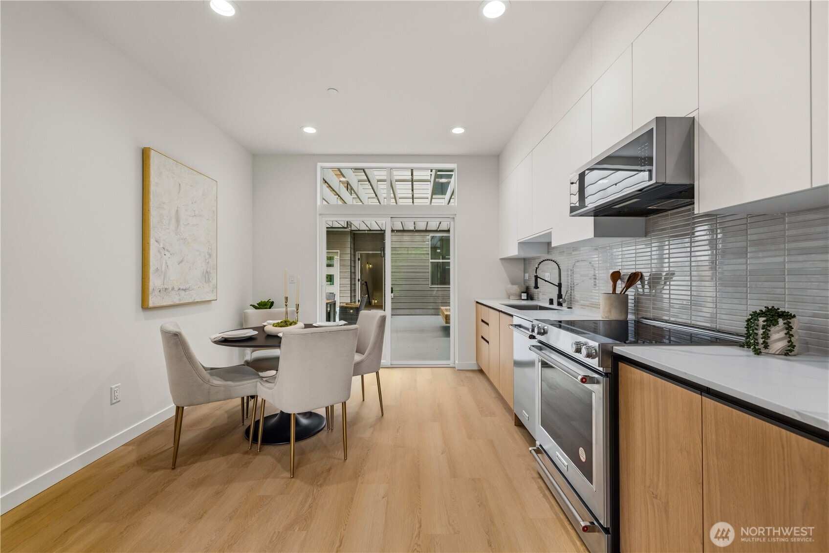 3817 C Fremont Avenue N, Seattle, WA 98103