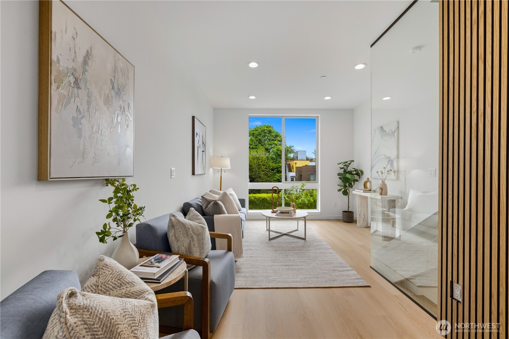 3817 C Fremont Avenue N, Seattle, WA 98103