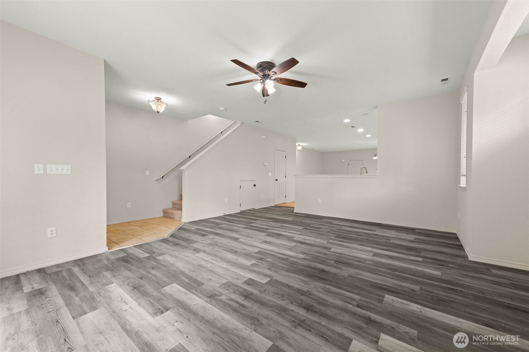 4200 Edgewater Boulevard NE, Lacey, WA 98516
