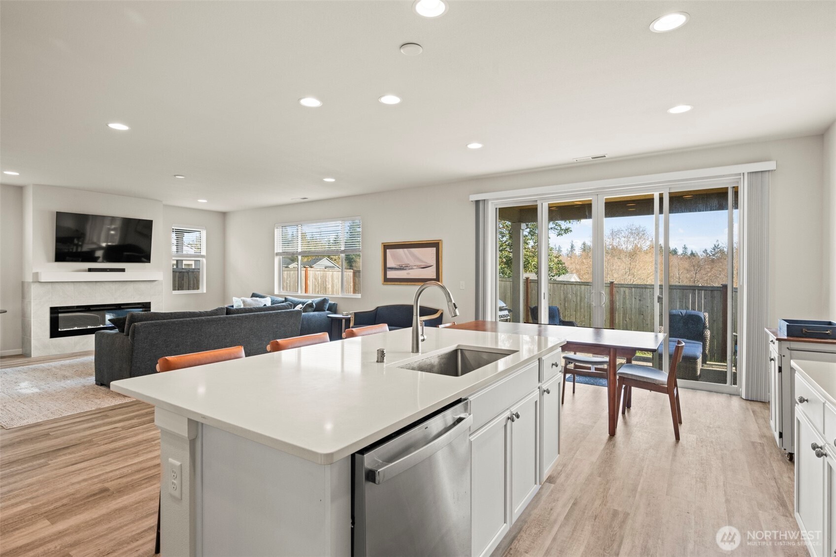 10352 Chimes Place NW, Bremerton, WA 98311