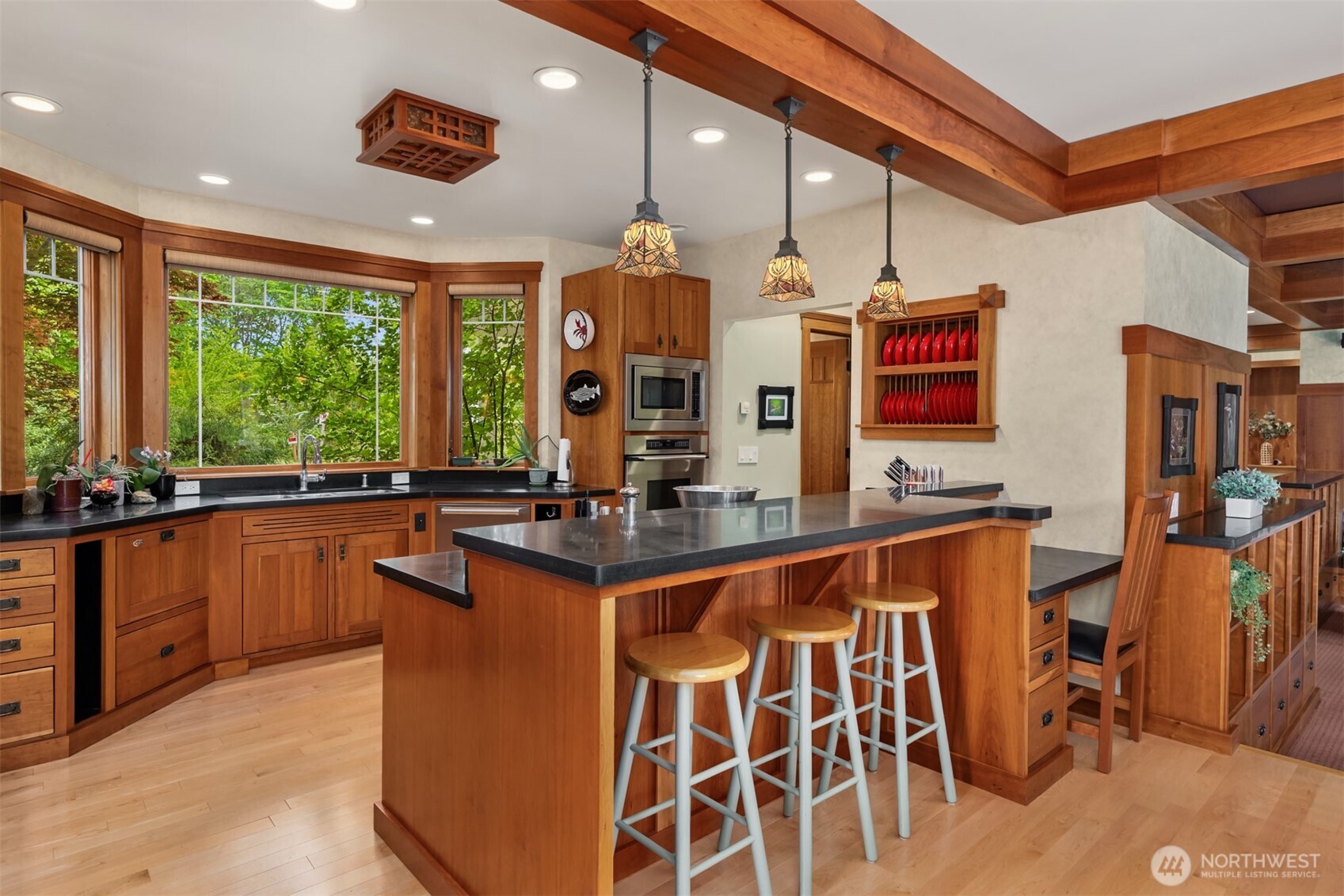 15390 Broom Street NE, Bainbridge Island, WA 98110