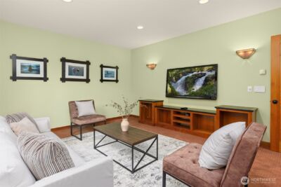 15390 Broom Street NE, Bainbridge Island, WA 98110 - Photo 15