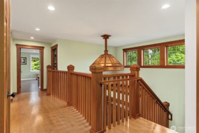 15390 Broom Street NE, Bainbridge Island, WA 98110 - Photo 18