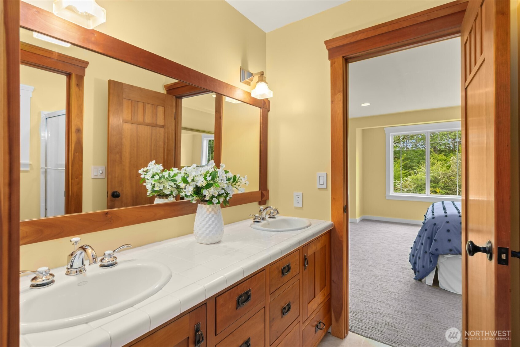 15390 Broom Street NE, Bainbridge Island, WA 98110