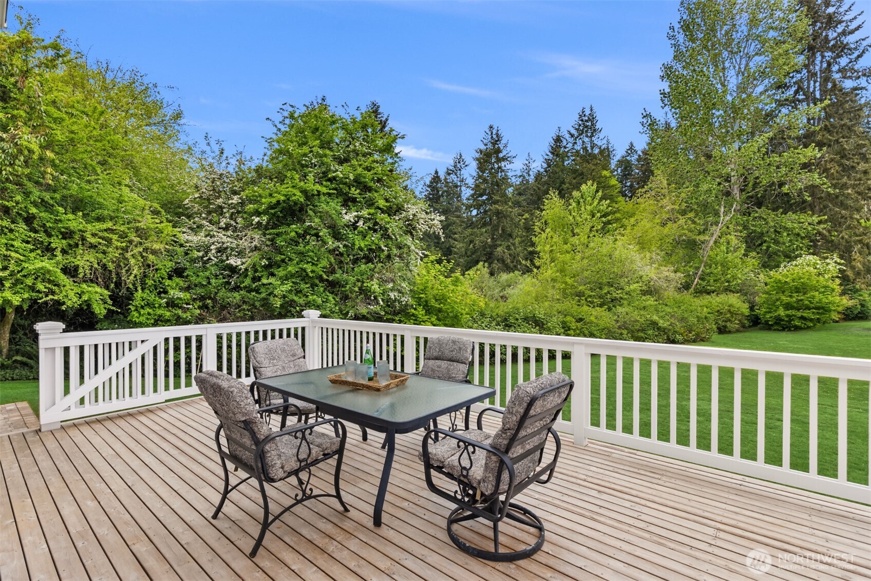 15390 Broom Street NE, Bainbridge Island, WA 98110
