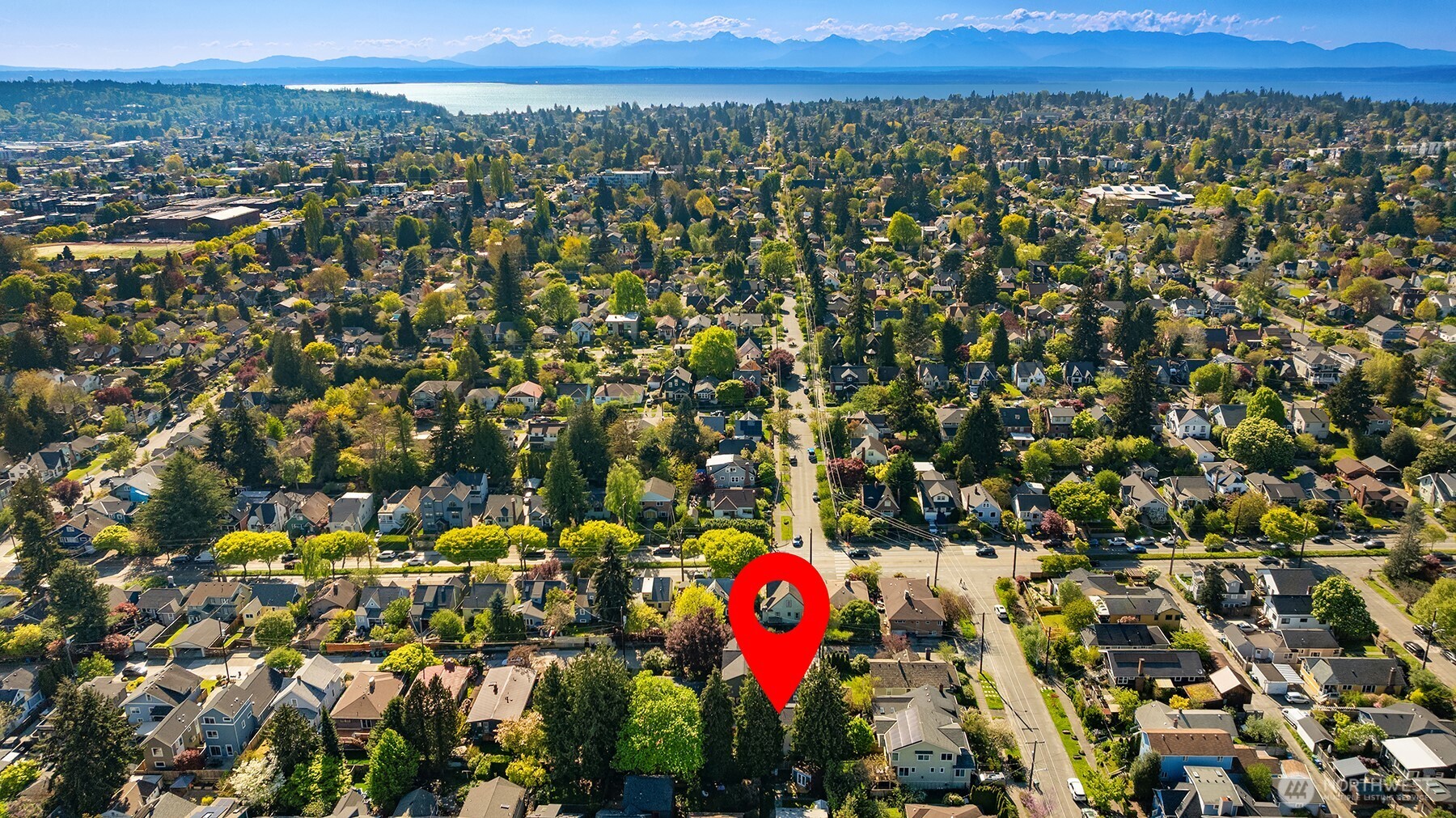 7062 Cleopatra Place NW, Seattle, WA 98117