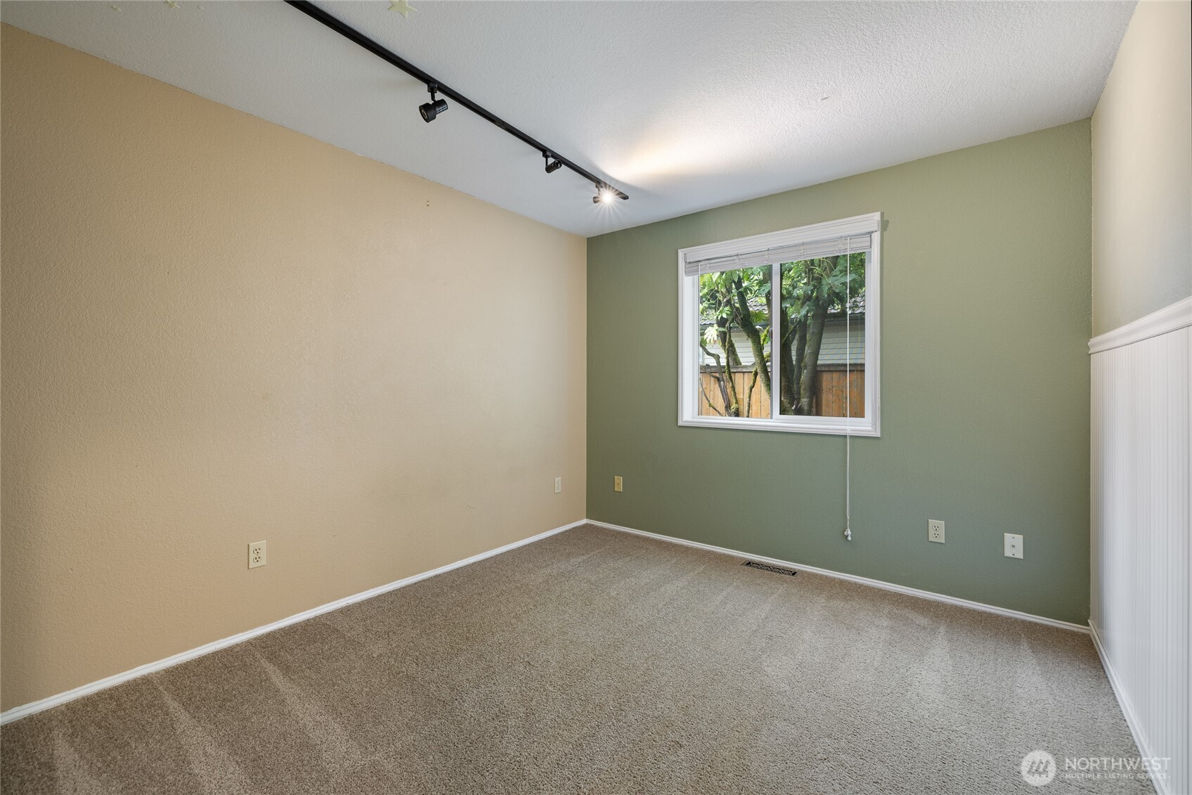 3334 Mercedes Drive NE, Lacey, WA 98516