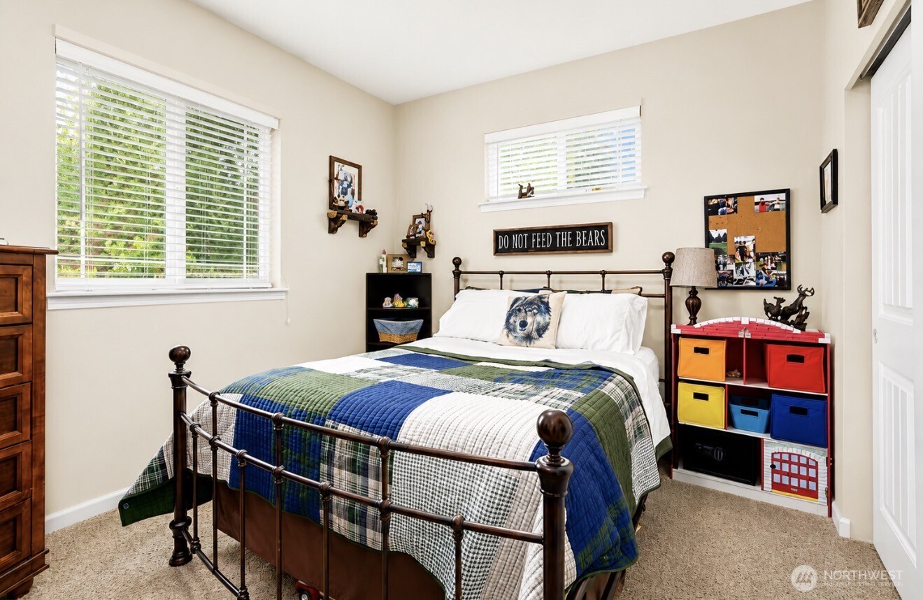 9039 176th Avenue SW, Rochester, WA 98579