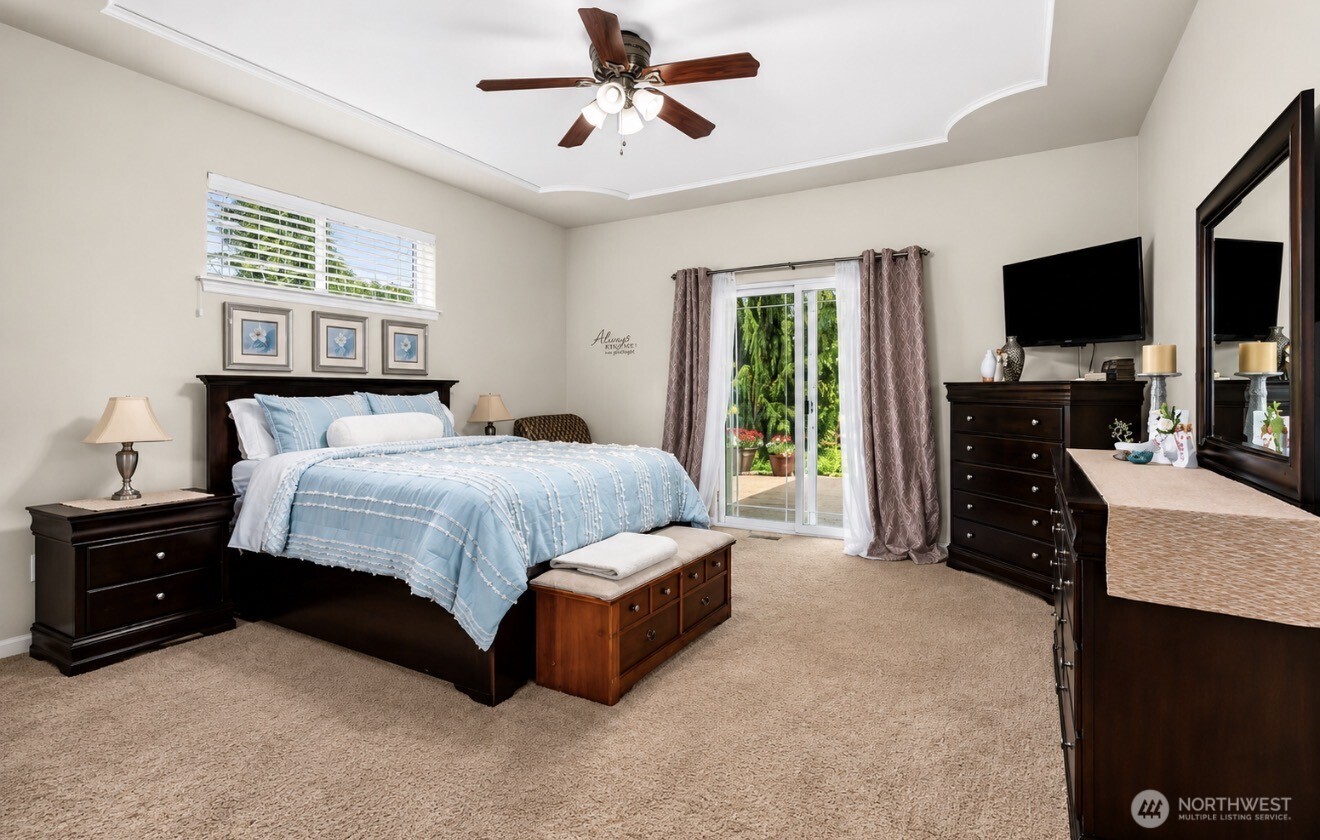 9039 176th Avenue SW, Rochester, WA 98579