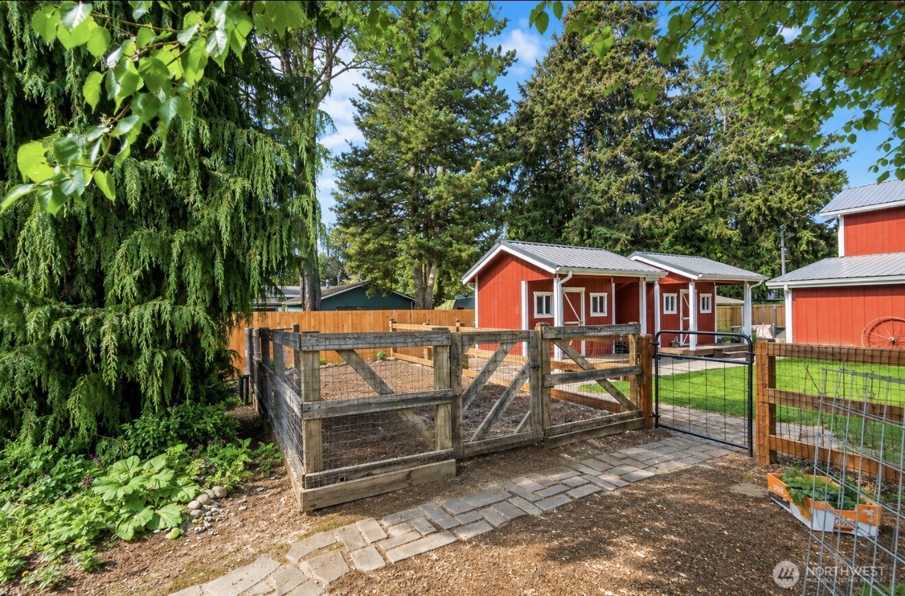 9039 176th Avenue SW, Rochester, WA 98579