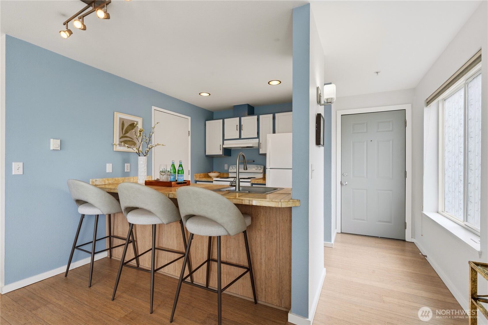 13227 35th Avenue NE #1, Seattle, WA 98125