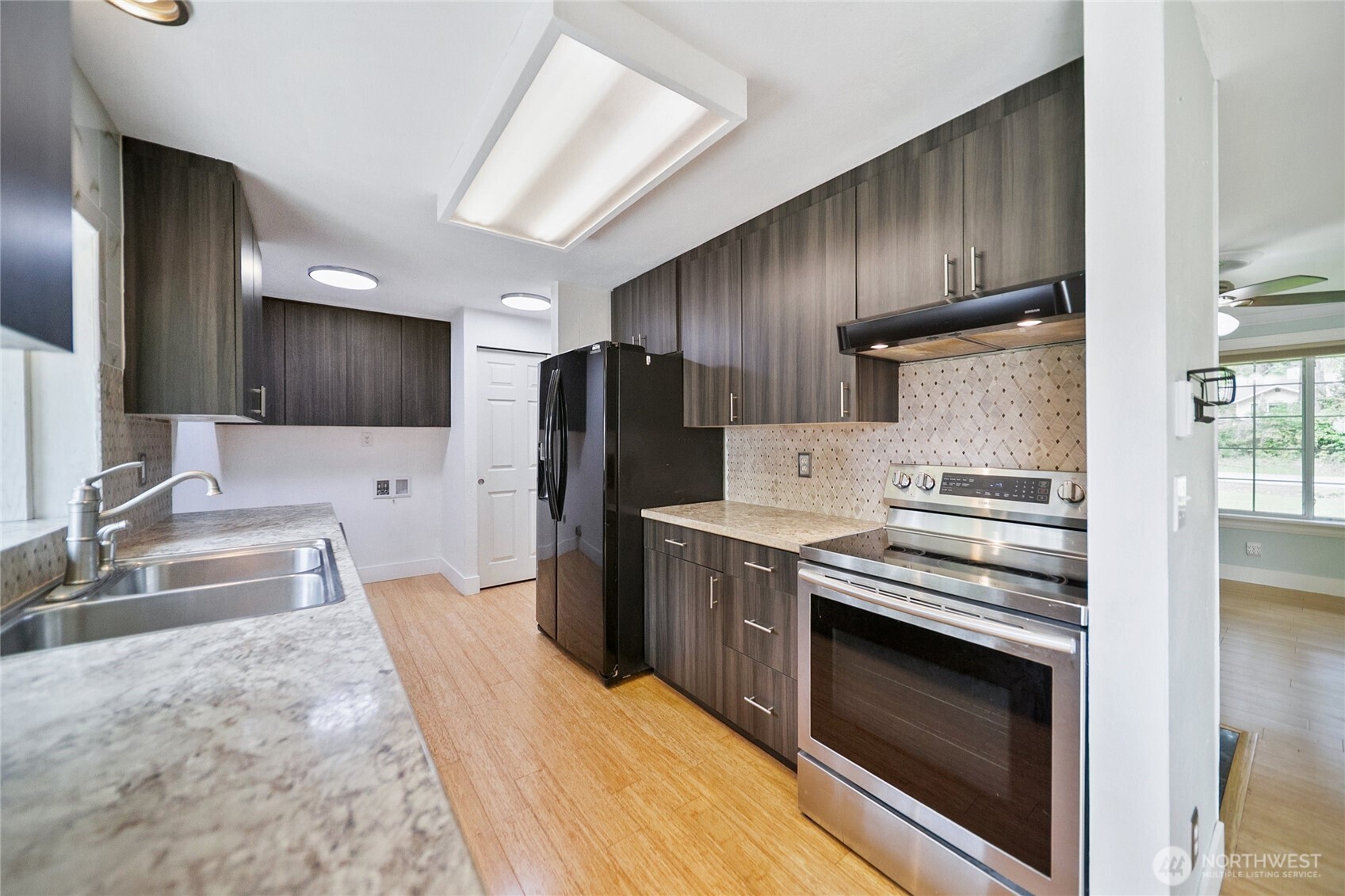 876 SW Miller Road , Port Orchard, WA 98367
