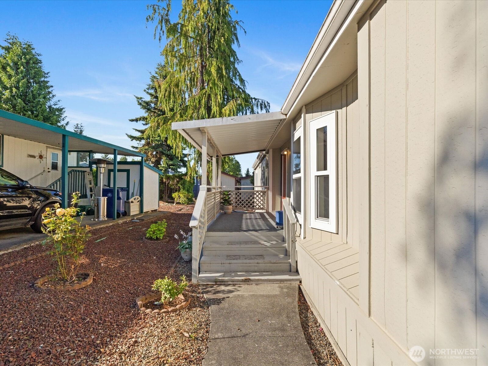 1427 100th Street SW #127, Everett, WA 98204-1141