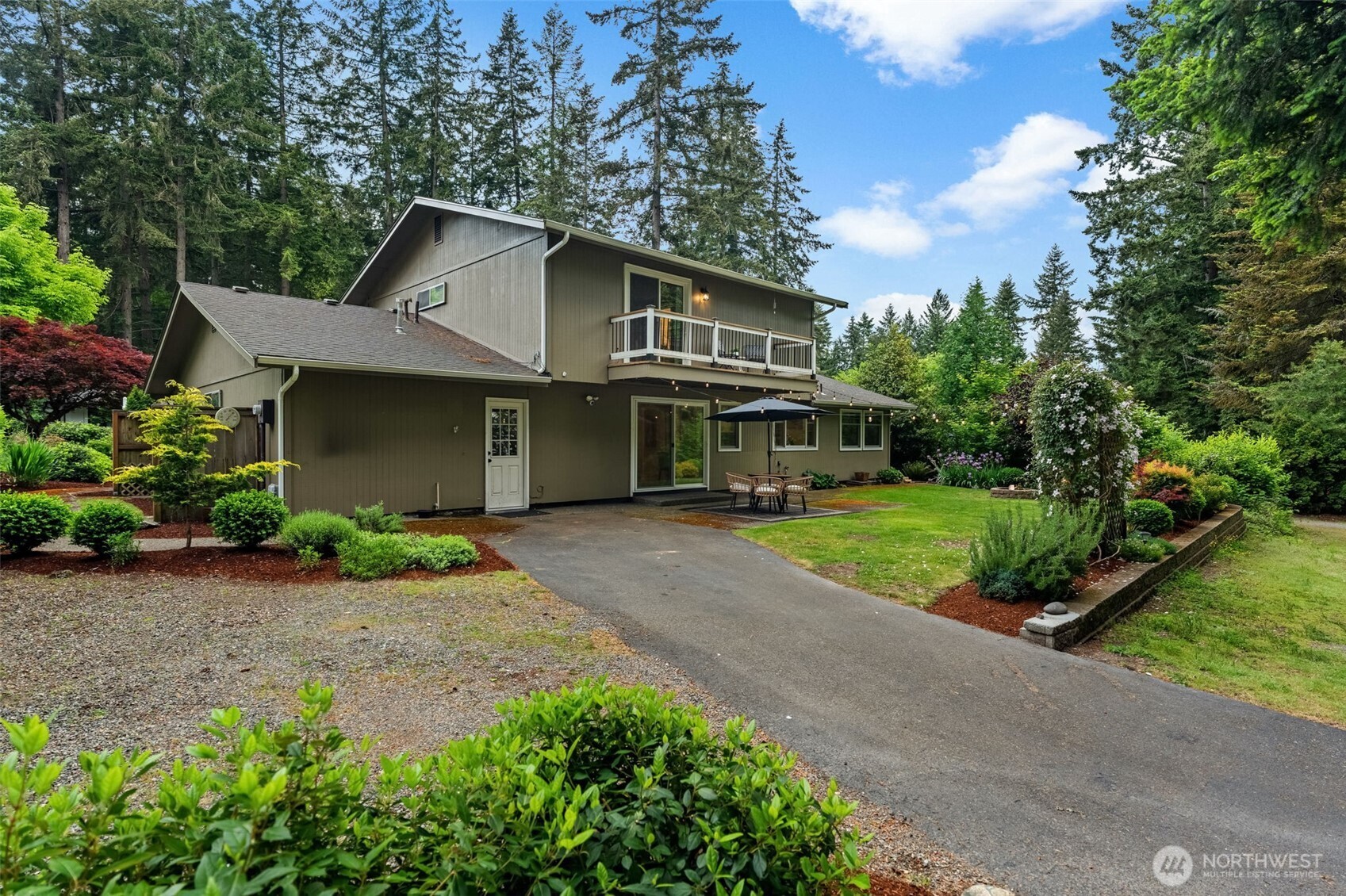 4806 95th Avenue W, University Place, WA 98467