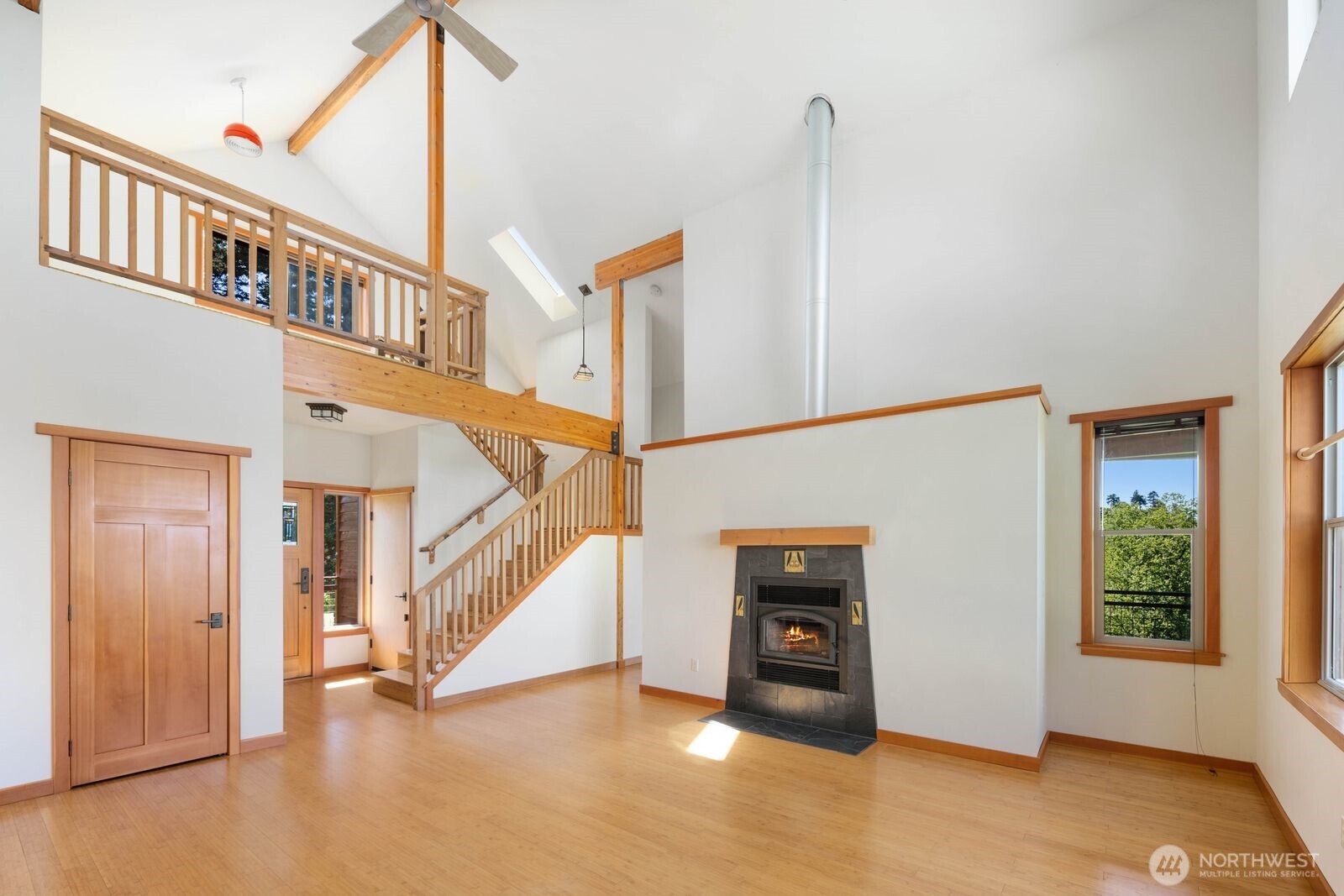38104 Hillview Lane NE, Hansville, WA 98340