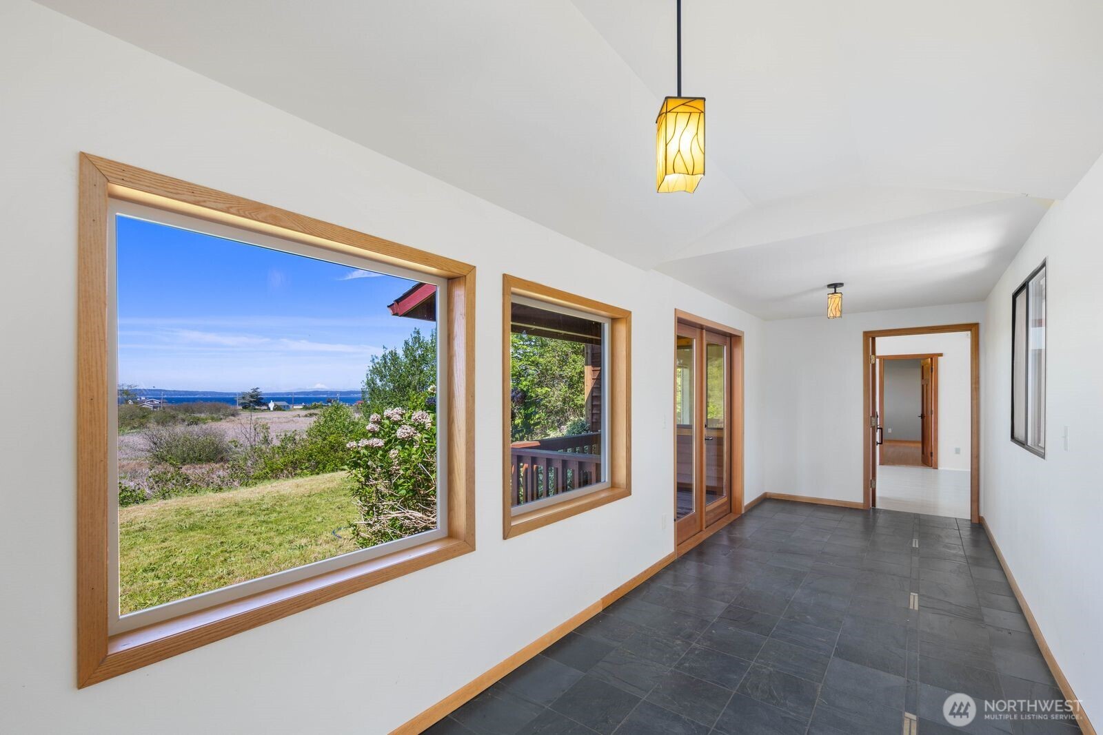 38104 Hillview Lane NE, Hansville, WA 98340