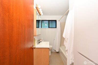 1529 NE 107th Street , Seattle, WA 98125 - Photo 14