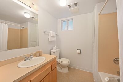 1529 NE 107th Street , Seattle, WA 98125 - Photo 23