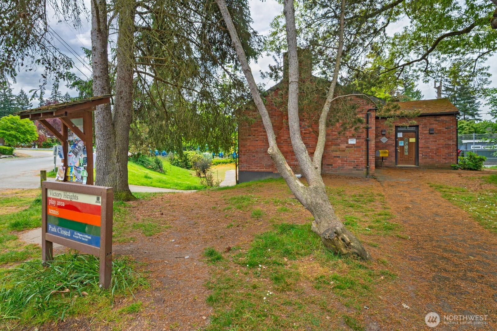 1529 NE 107th Street , Seattle, WA 98125