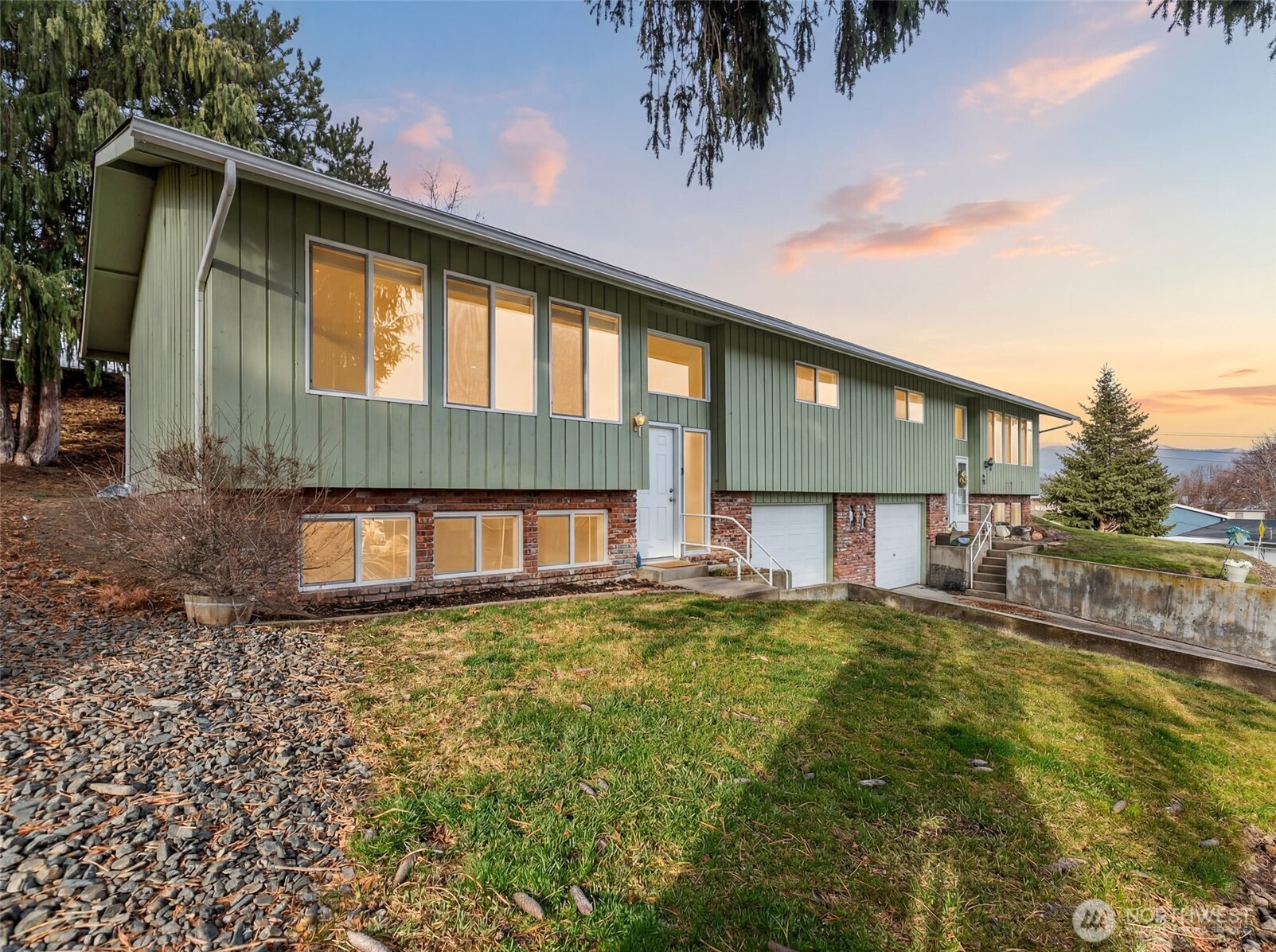 1100 Vista Place #B, Wenatchee, WA 98801