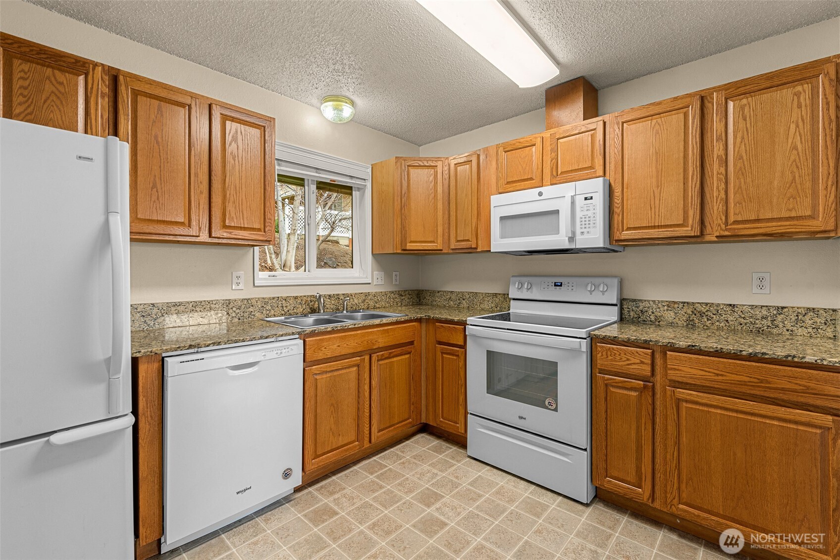 1100 Vista Place #B, Wenatchee, WA 98801