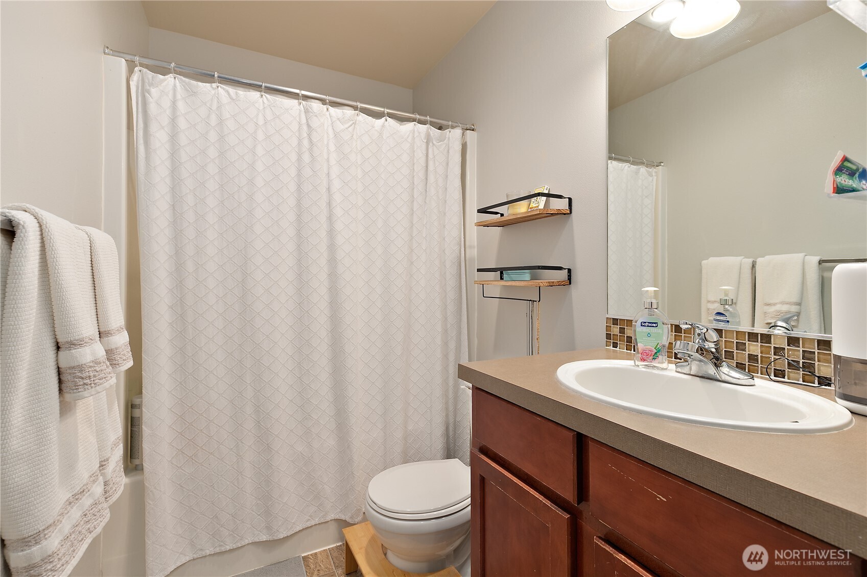 6600 Indiana Street SE, Lacey, WA 98513
