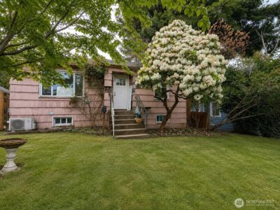 10047 61st Avenue S, Seattle, WA 98178 - Photo 1