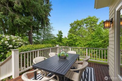 233 36th Avenue E, Seattle, WA 98112-4927 - Photo 12