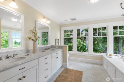 233 36th Avenue E, Seattle, WA 98112-4927 - Photo 19