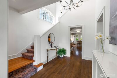 233 36th Avenue E, Seattle, WA 98112-4927 - Photo 5