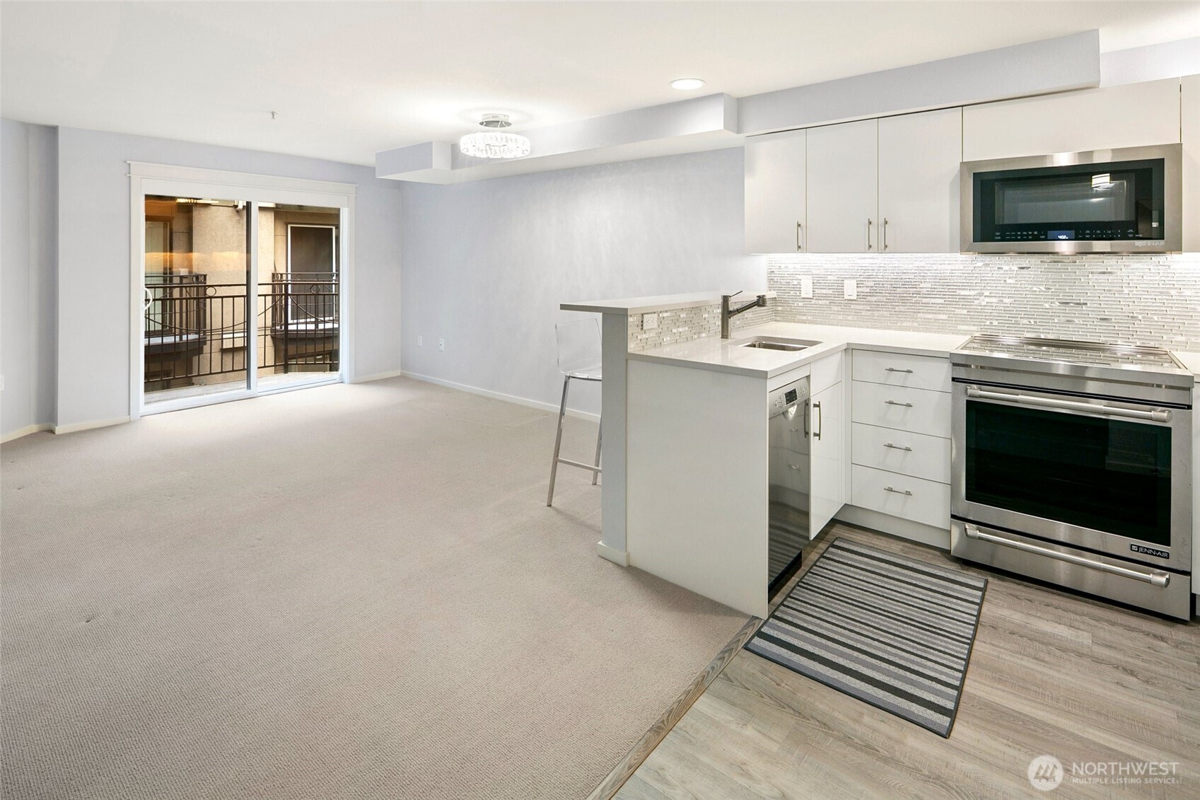 425 Vine Street #614, Seattle, WA 98121-1593