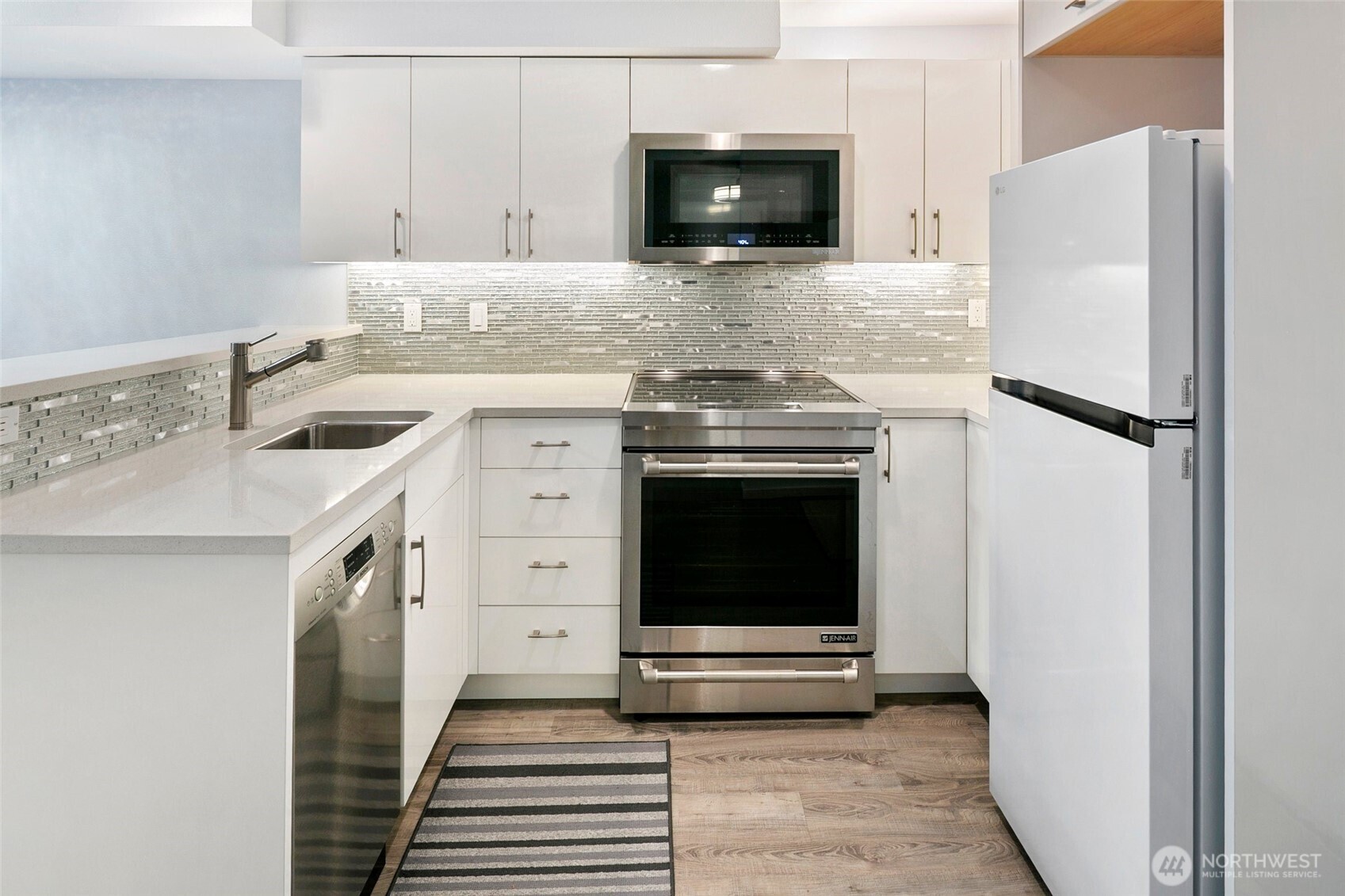 425 Vine Street #614, Seattle, WA 98121-1593