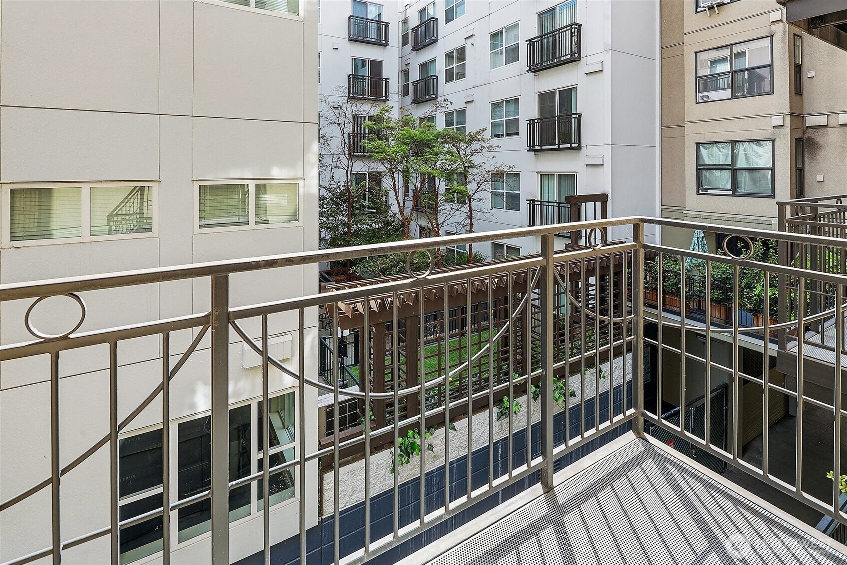 425 Vine Street #421, Seattle, WA 98121