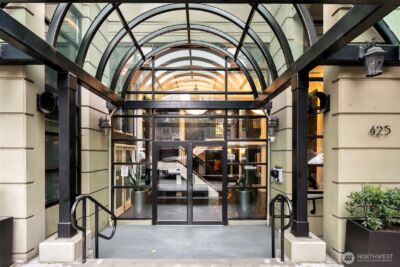 425 Vine Street #421, Seattle, WA 98121 - Photo 4