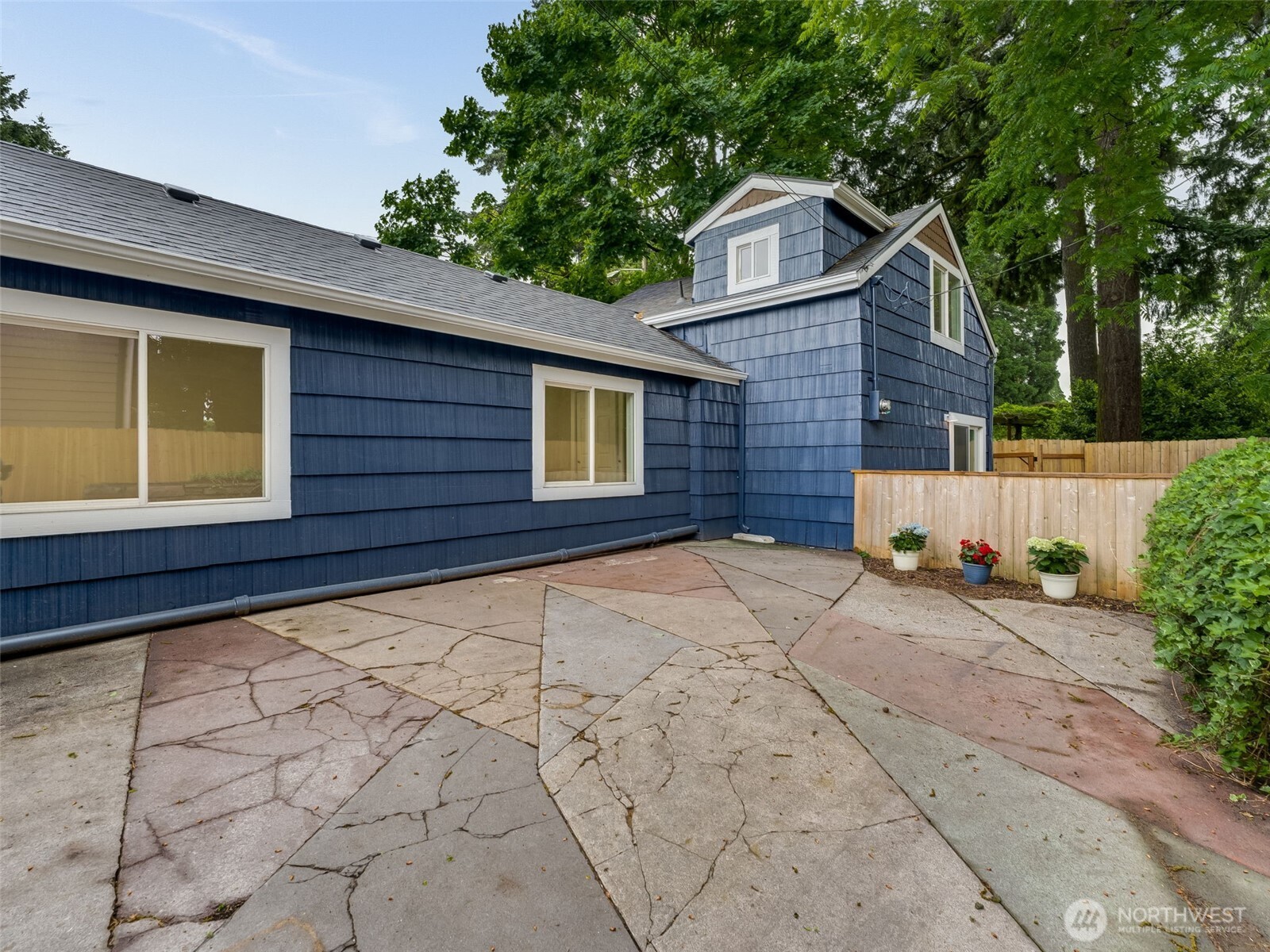 2615 K Street , Vancouver, WA 98663