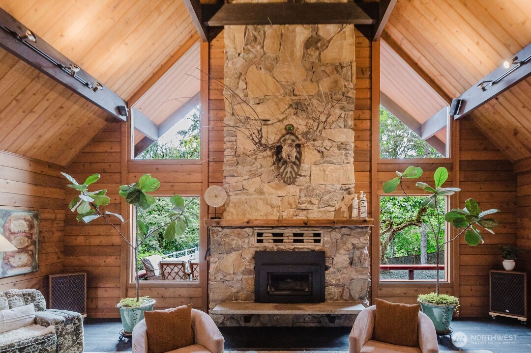 6350 Lariat Loop , Bainbridge Island, WA 98110