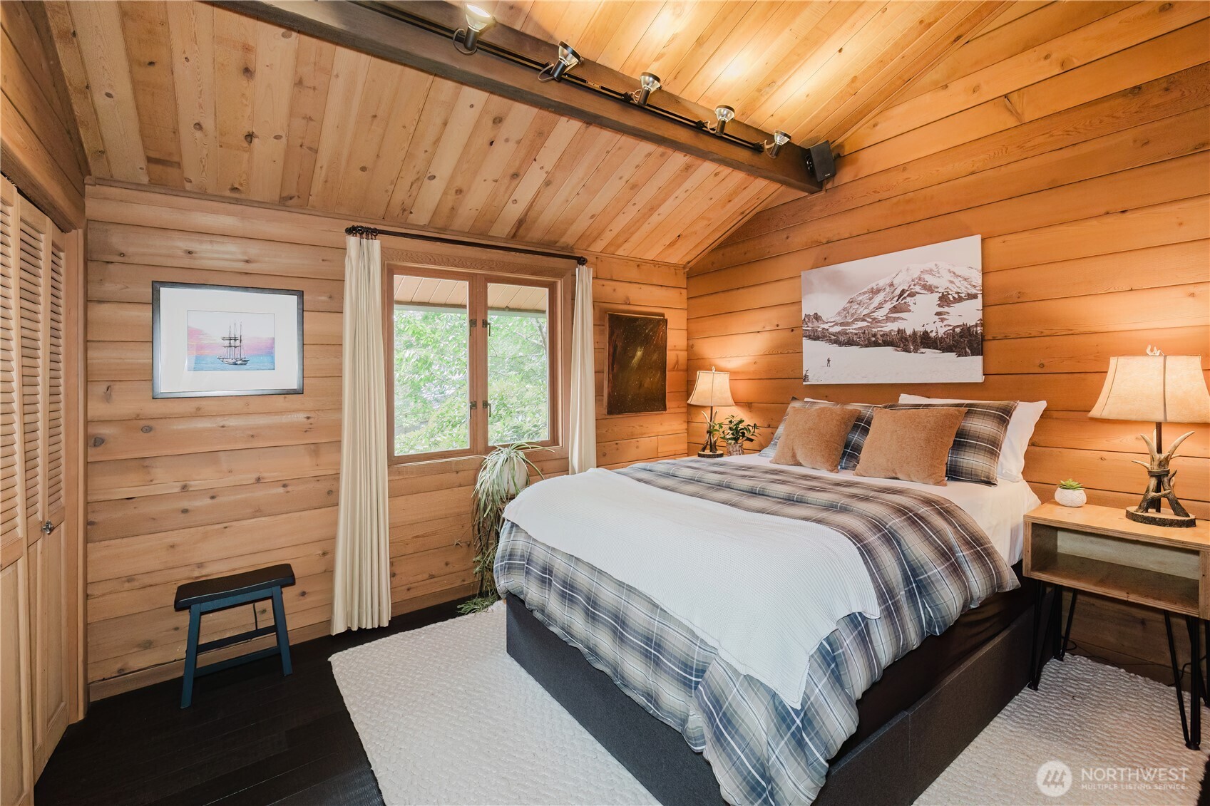6350 Lariat Loop , Bainbridge Island, WA 98110
