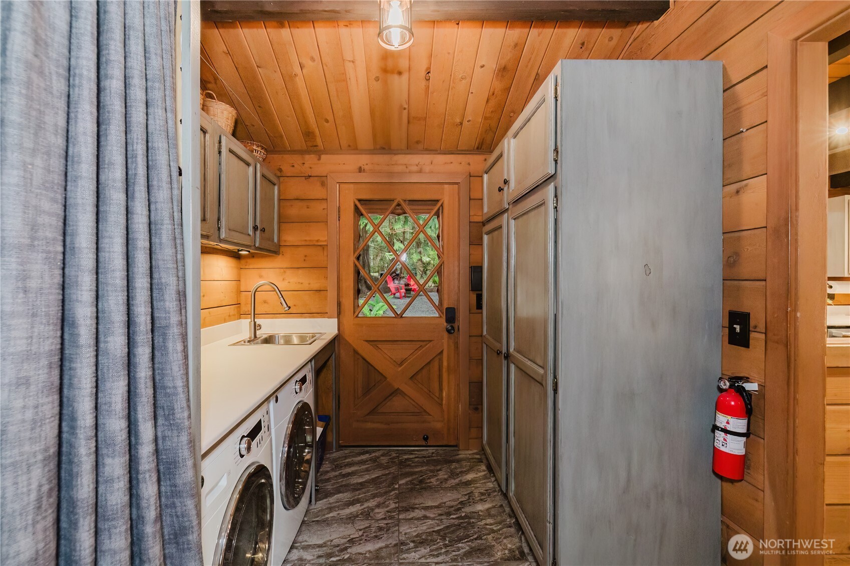 6350 Lariat Loop , Bainbridge Island, WA 98110