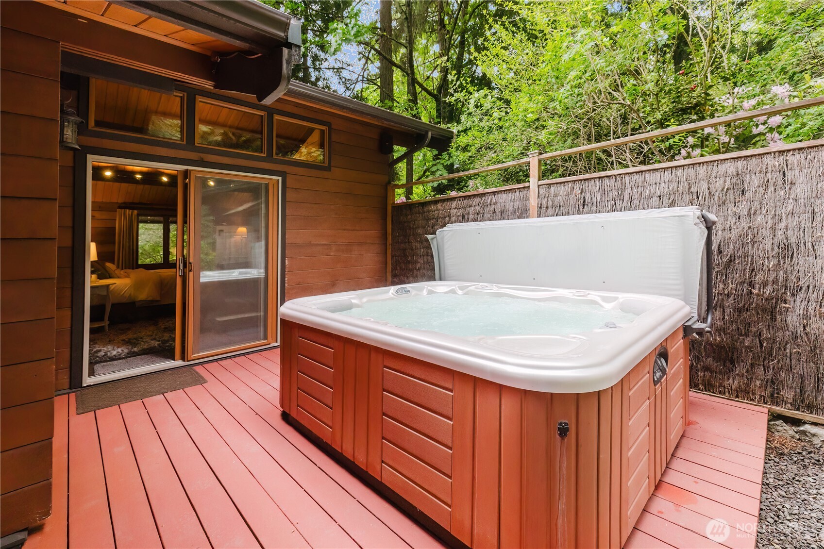 6350 Lariat Loop , Bainbridge Island, WA 98110