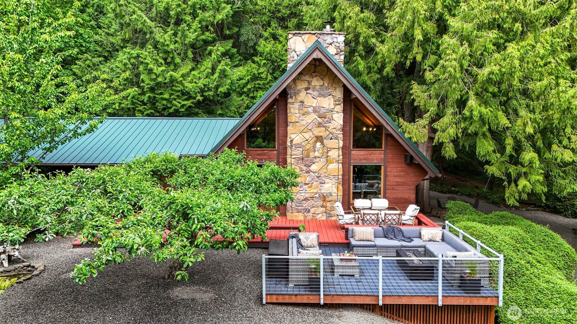 6350 Lariat Loop , Bainbridge Island, WA 98110