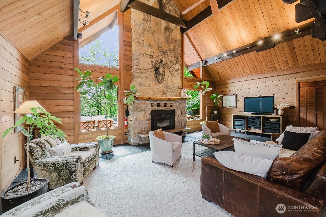 6350 Lariat Loop , Bainbridge Island, WA 98110