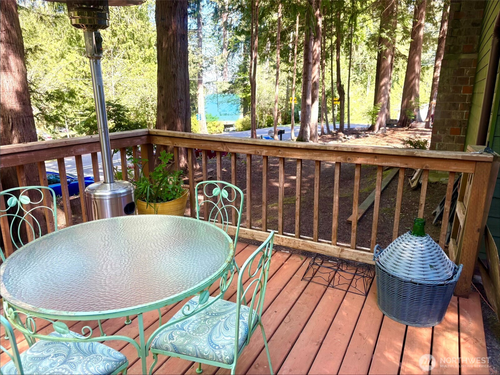 8210 University Point Circle NE, Bremerton, WA 98311-9653