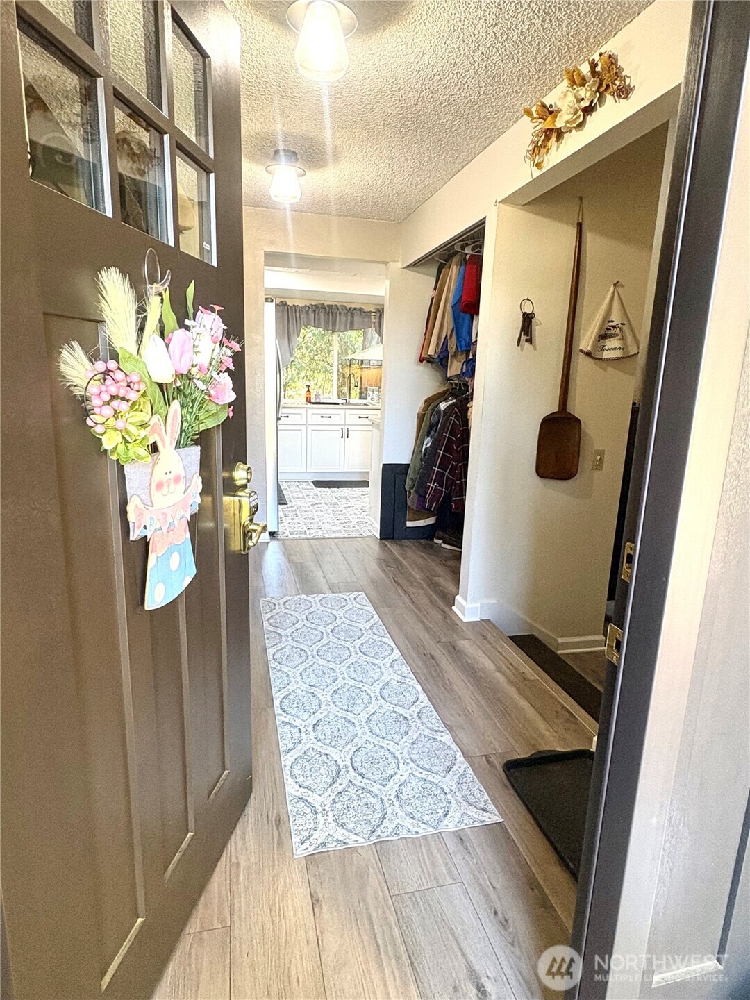 8210 University Point Circle NE, Bremerton, WA 98311-9653
