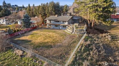 514 N Ash Street , Omak, WA 98841