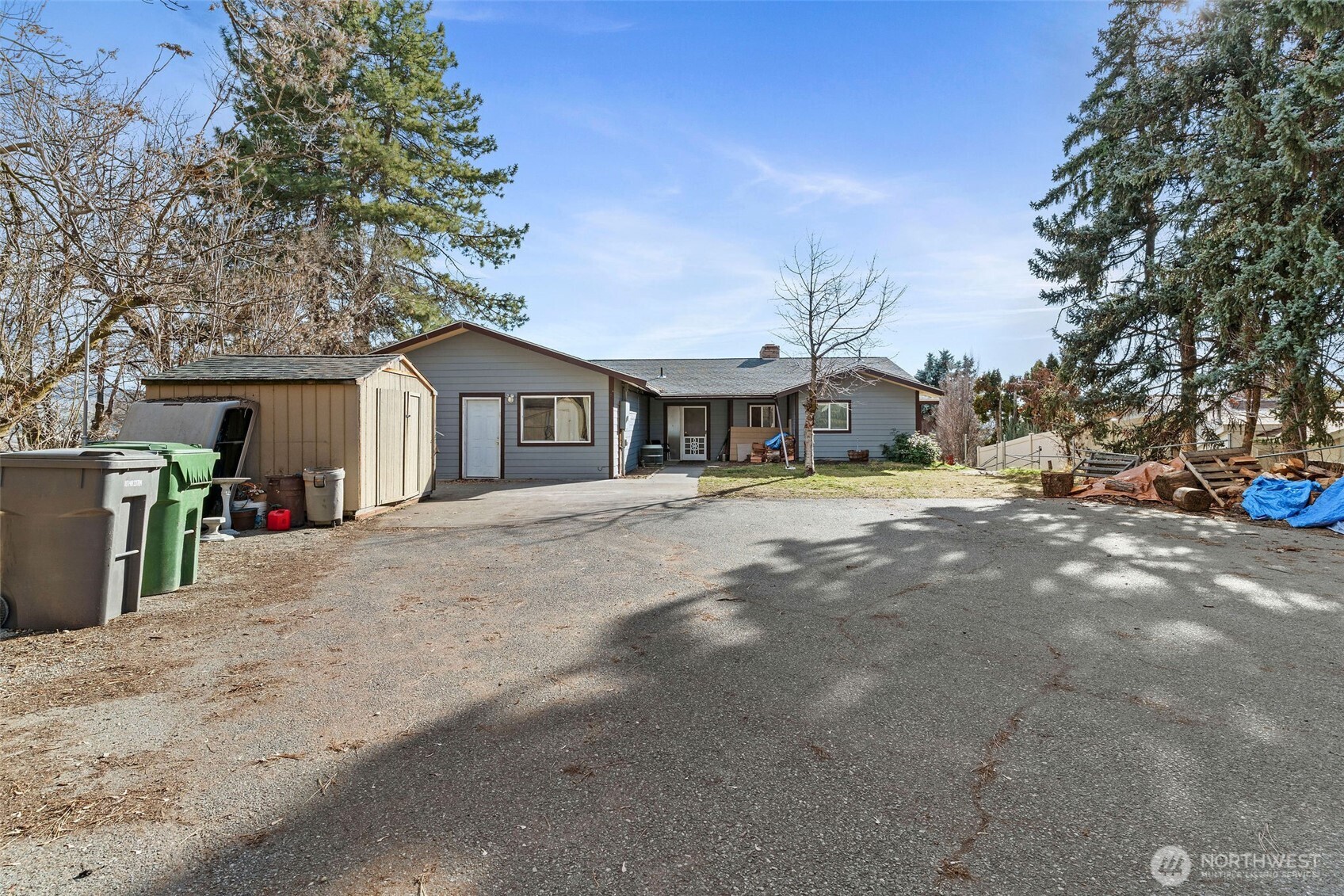 514 N Ash Street , Omak, WA 98841
